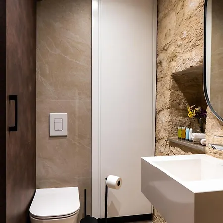Philoxenia Stone Apartman *