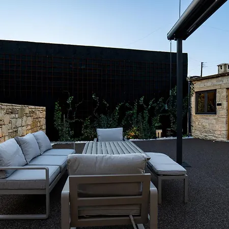 Philoxenia Stone Apartamento